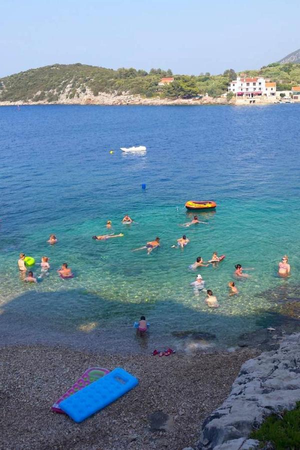 Studio Pokrivenik 10427A Zastražišće Buitenkant foto