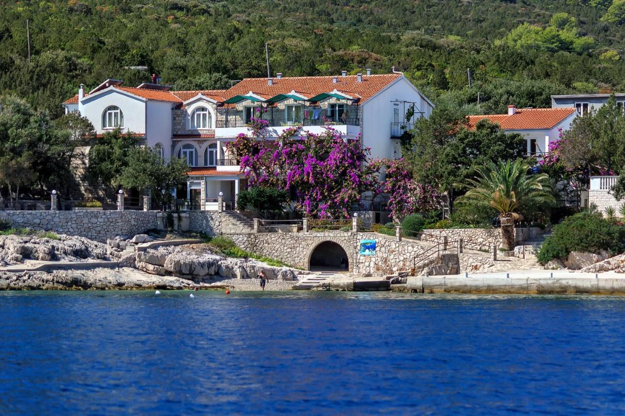 Studio Pokrivenik 10427A Zastražišće Buitenkant foto